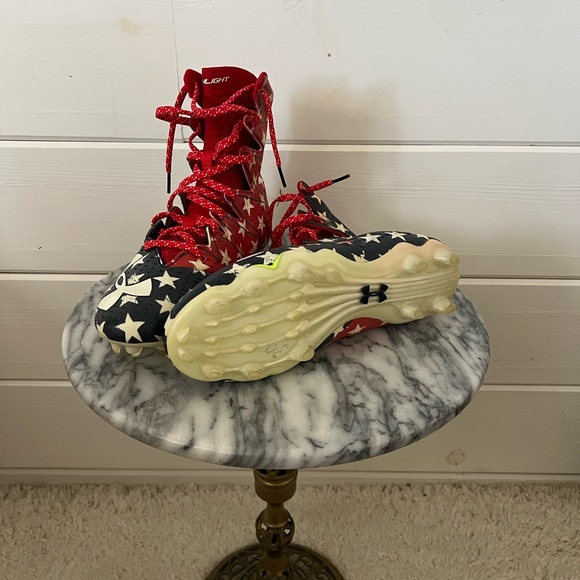 Under Armour cleats - Picture 2 of 3